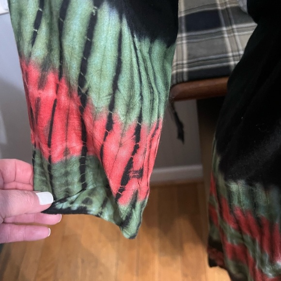 EUC-One of a Kind, Swimsuit Coverup - Picture 3 of 7